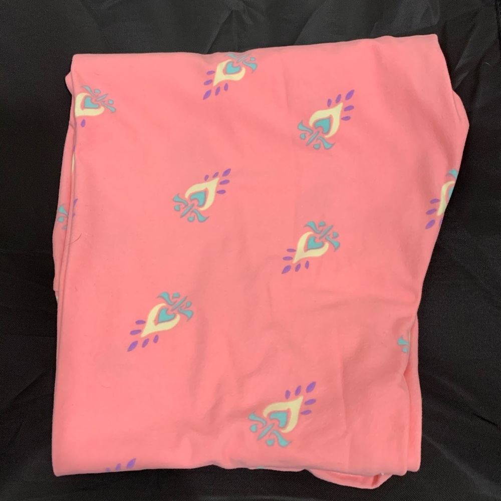 LuLaRoe Tall & Curvy TC Leggings